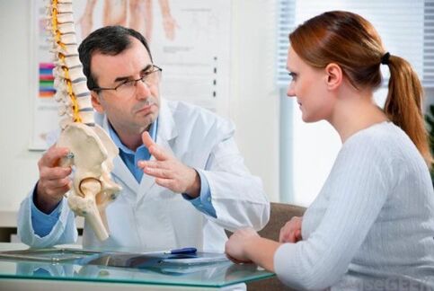 konsultimi me një mjek për osteokondrozën e shtyllës kurrizore